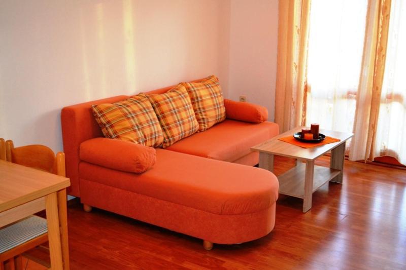 Apartments Belic With Pool Jelsa  Bagian luar foto